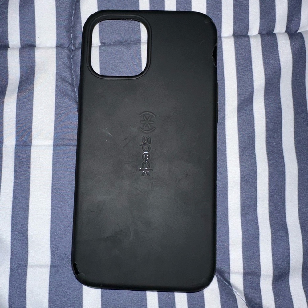 IPhone 12 Pro Max speck